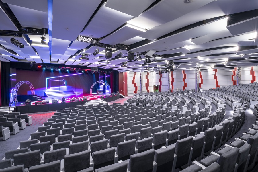 MSC Cruises MSC Seashore Madison Theatre 0.jpg